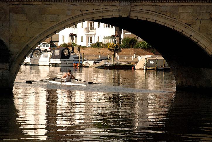 Underbridgehenley on thamesoxfordshire