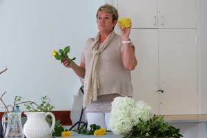 FlowerArranging