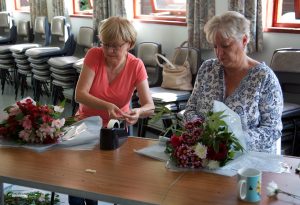 FlowerArranging